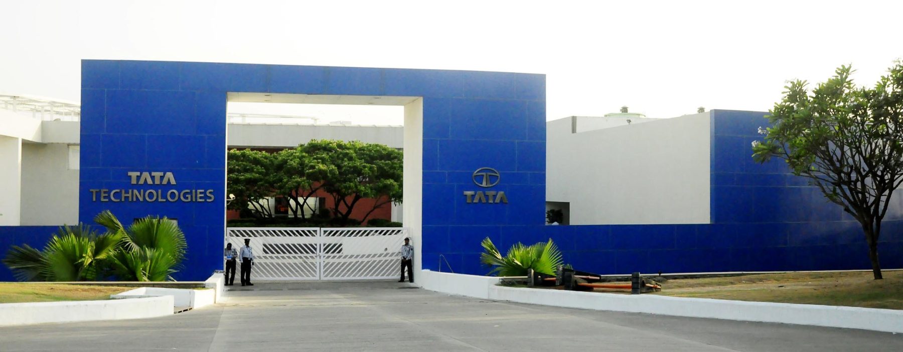 tata-technologies-to-set-up-centers-of-invention-innovation-and-incubation-in-maharashtra